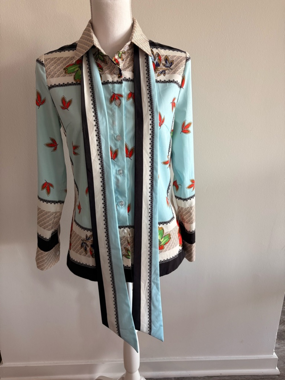 Vintage inspired Light Blue Floral Print Button-Up Blouse with Long Neck Tie - Picture 3 of 13